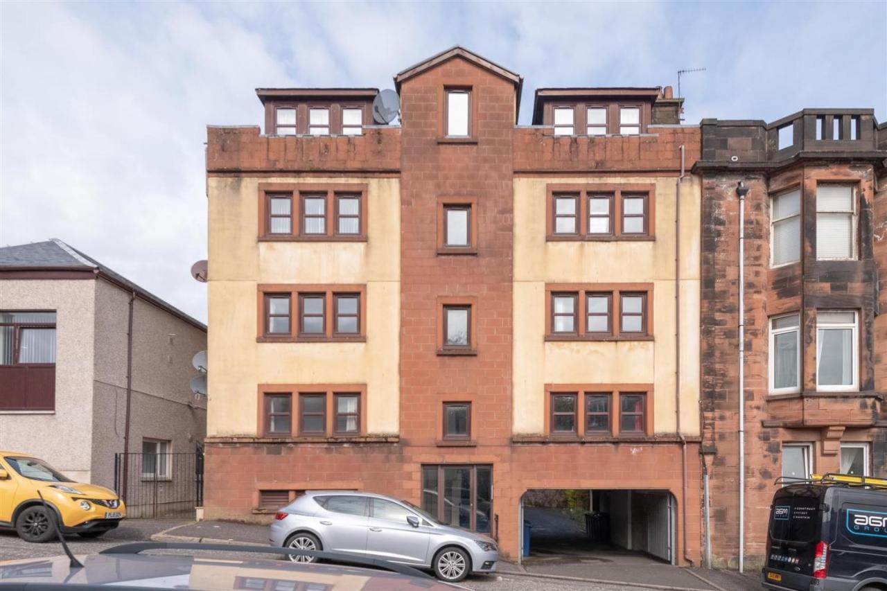 Modern 2 Bed Flat, Private Parking & Sec Entry Apartment Gourock Exterior photo